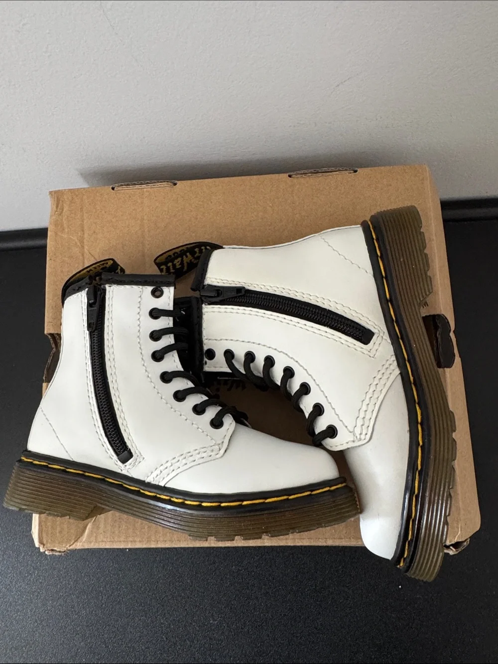 Dr. Martens classic dr